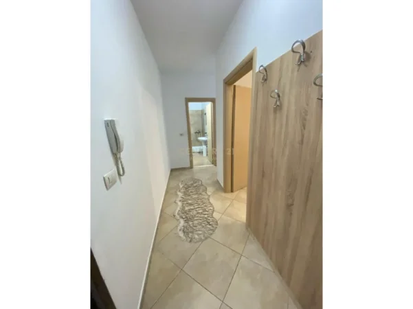 Tirane, jepet me qera apartament 2+1 Kati 8, 80 m² 450 € (astir teodor keko unaza e re)