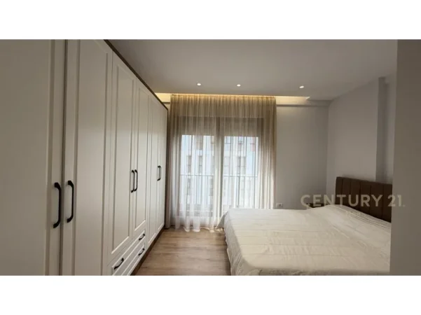 Tirane, jepet me qera apartament 2+1 Kati 3, 91 m² 600 € (astir)