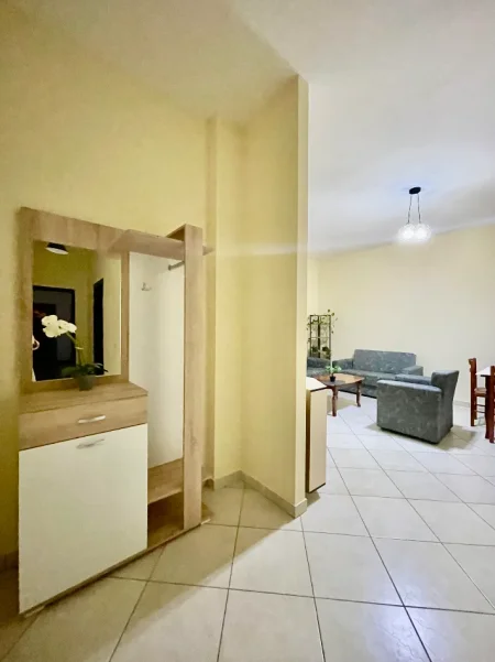 Vlore, jepet me qera apartament 2+1 Kati 6, 1 m² (Transballkanike, Rr Gjergj Kastrioti, Haso Hiper Market)