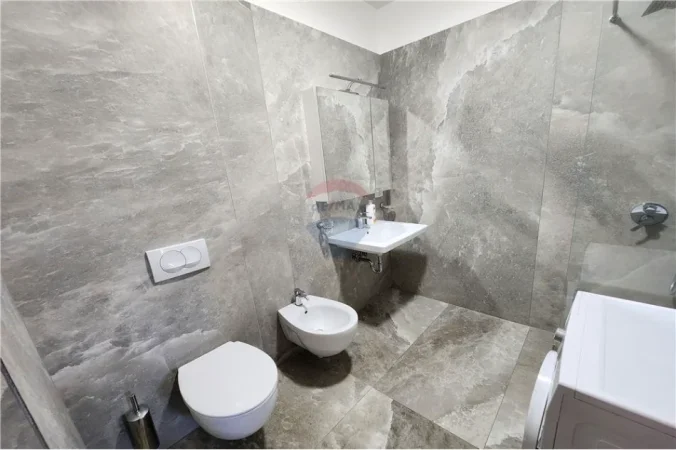 Tirane, jepet me qera apartament , 105 m² 750 € 