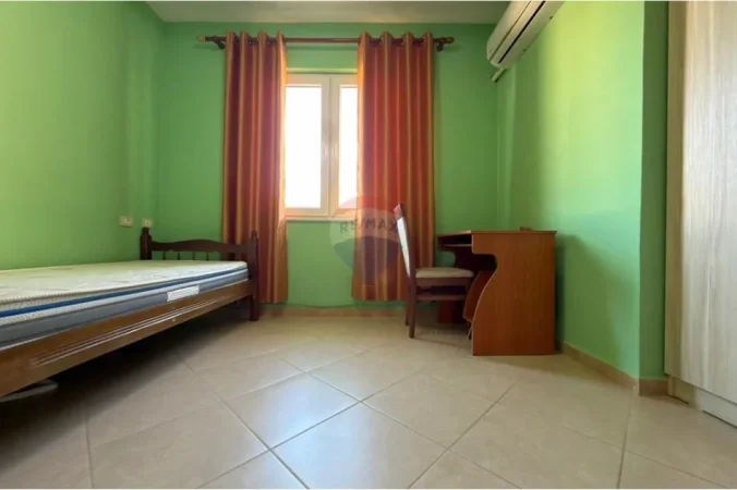 Tirane, jepet me qera apartament , 120 m² 680 € 