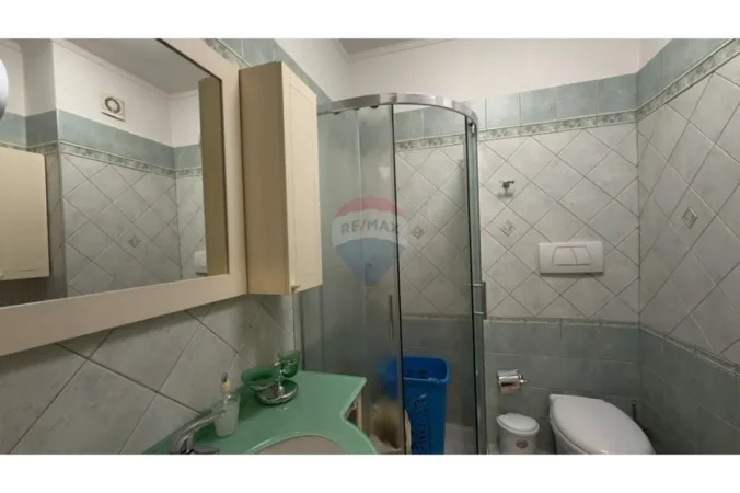 Tirane, jepet me qera apartament , 120 m² 1.500 € (Rruga Ismail Qemali, Tiranë)