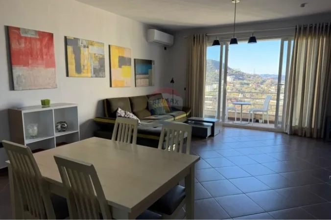 Tirane, shitet apartament , 132 m² 245.000 € 