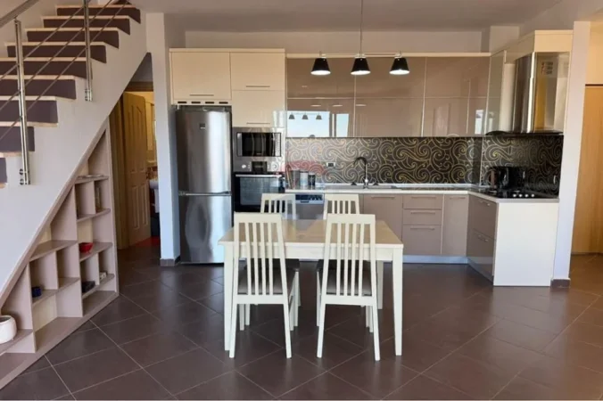 Tirane, shitet apartament , 132 m² 245.000 € 