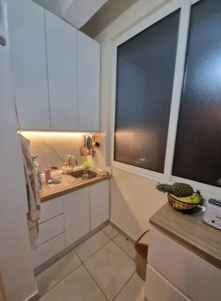 Tirane, shitet nga Pronari, pa-komision apartament 1+1+Ballkon Kati 4, 49 m² 120.000 € (Perballe Harry Fultz)
