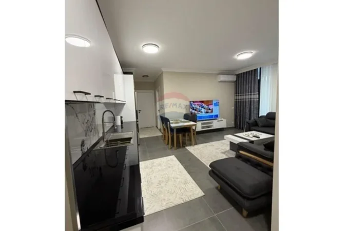 Tirane, jepet me qera apartament 2+1 , 104 m² 700 € (Rruga Xhenfize Keko)