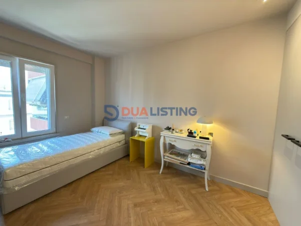 Tirane, shitet apartament 2+1 , 107 m² 295.000 € (Rruga Elbasanit)