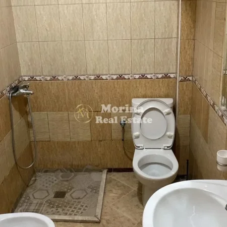 Tirane, jepet me qera apartament 1+1 Kati 3, 60 m² 400 € (5 Maji)