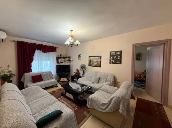 Tirane, shes apartament 3+1 Kati 4, 93 m² 217.000 € (Vasil Shanto)