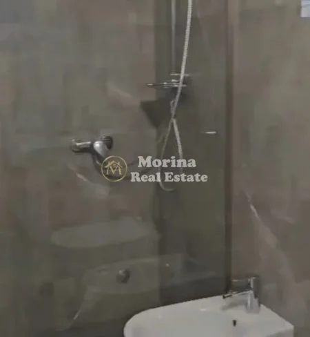 Tirane, jepet me qera apartament 1+1 Kati 3, 75 m² 550 € (Stacioni i Trenit)