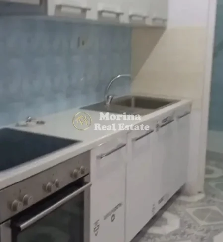 Tirane, jepet me qera shtepi 1+1 Kati 1, 50 m² 300 € (5 Maji)