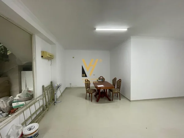 Tirane, jepet me qera zyre Kati -1, 60 m² 420 € (KODRA E DIELLIT)