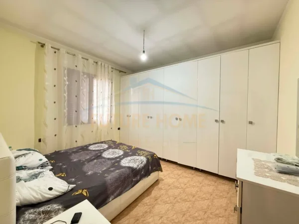 Tirane, jepet me qera shtepi 2+1 Kati 1, 114 m² 450 € 