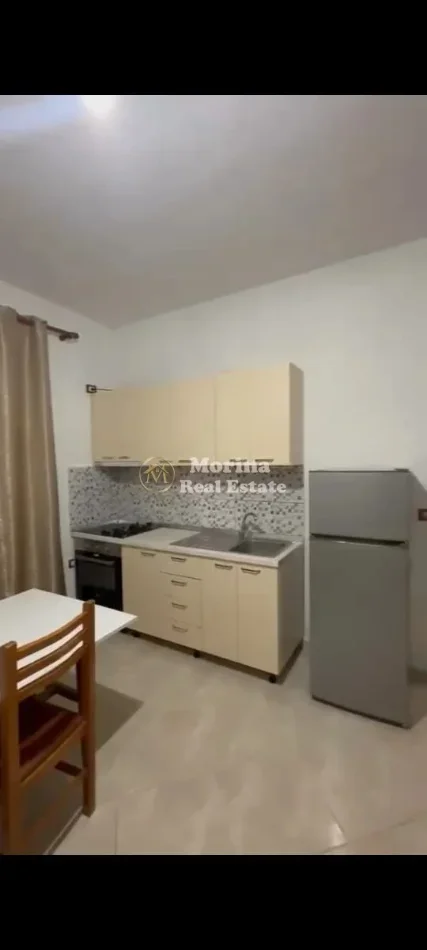 Tirane, jepet me qera garsonier Kati 1, 35 m² 250 € (Allias)