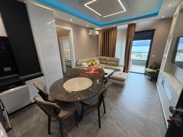 Vlore, jepet me qera apartament 1+1+Ballkon Kati 2, 70 m² 600 € (Rruga Dhimitër Konomi)