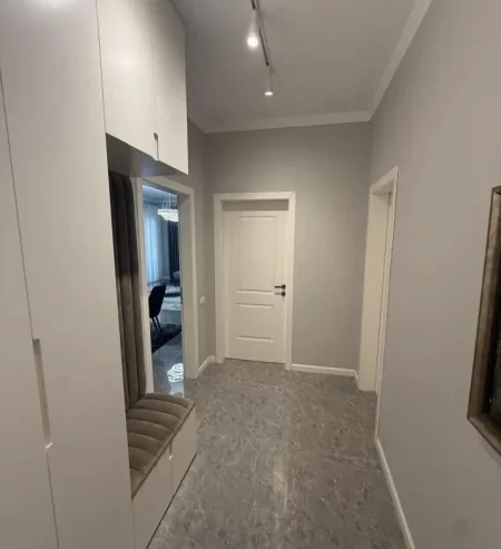 Tirane, jepet me qera Vile 2+1 Kati 3, 120 m² 700 € (TEG)