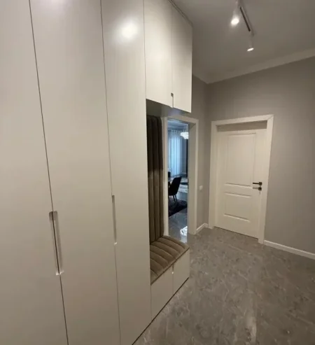 Tirane, jepet me qera Vile 2+1 Kati 3, 120 m² 700 € (TEG)