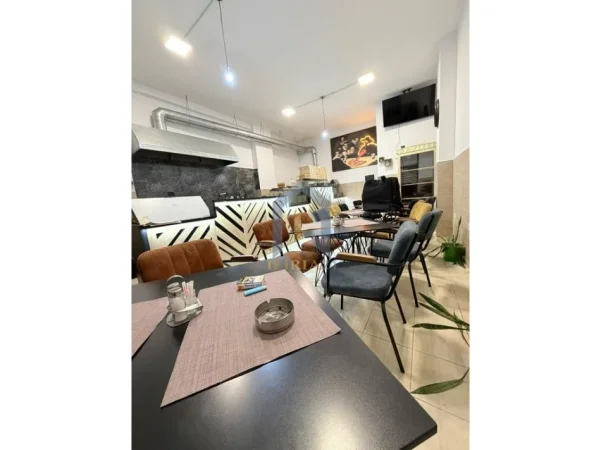 Shqiperi, shes ambjent biznesi Kati 0, 50 m² 90.000 € (Piceri per shitje ne Fresk)
