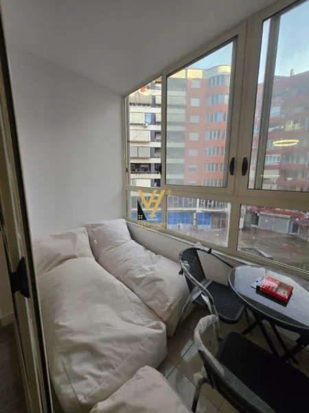 Tirane, jepet me qera apartament 1+1+Ballkon Kati 3, 64 m² 450 € (ASTIR)