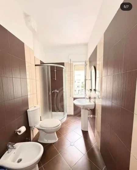 Durres, jepet me qera apartament 1+1+Ballkon , 60 m² 300 € 