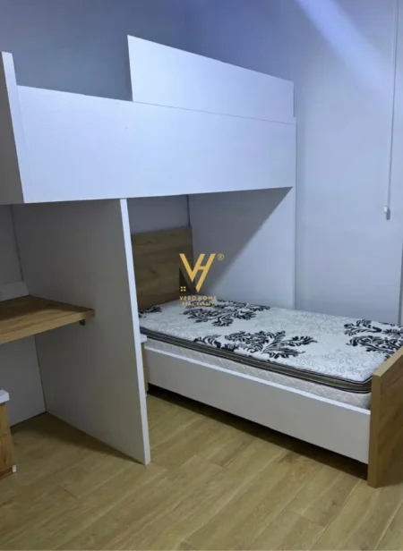 Tirane, jepet me qera apartament 2+1+Ballkon Kati 5, 108 m² 670 € (RRUGA E KAVAJES)