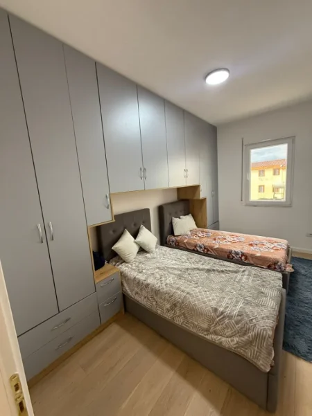 Tirane, shitet OKAZION  apartament 2+1 Kati 2, 100 m² 165.000 € (5 MAJI)