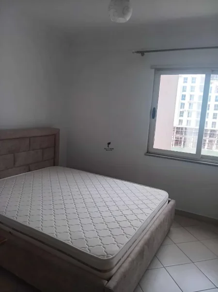 Tirane, jepet me qera apartament 2+1 Kati 3, 85 m² 550 € (BULEVARDI ZOGU 1)