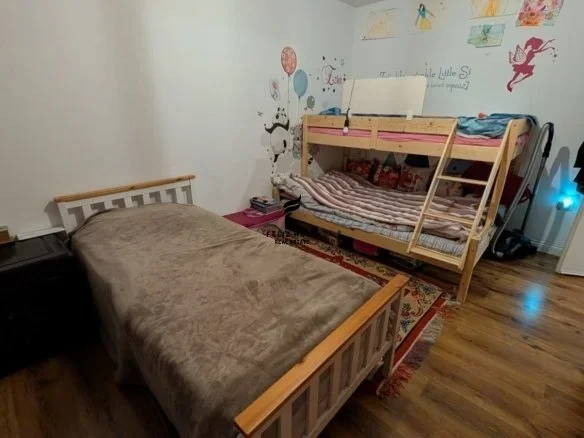 Tirane, shitet apartament 2+1+Ballkon Kati 3, 75 m² 165.000 € (ISH PARKU)