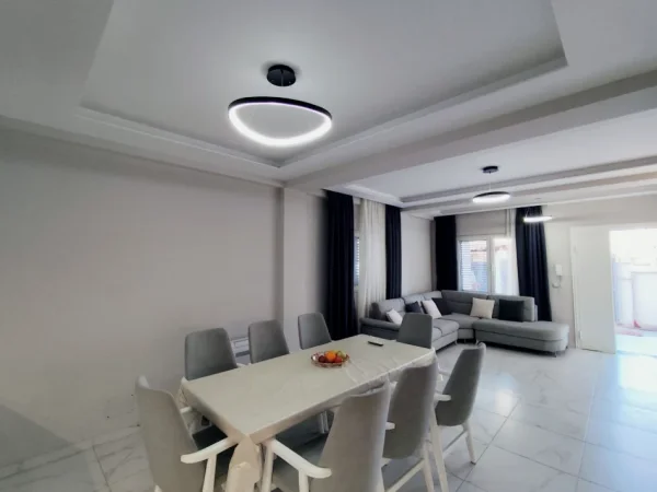 Tirane, jepet me qera apartament 2+1 Kati 0, 120 m² 600 € (selite)