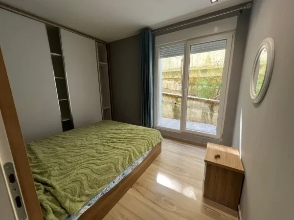 Tirane, shitet apartament 1+1 Kati 1, 33 m² 80.000 € (Liqeni i Thate)