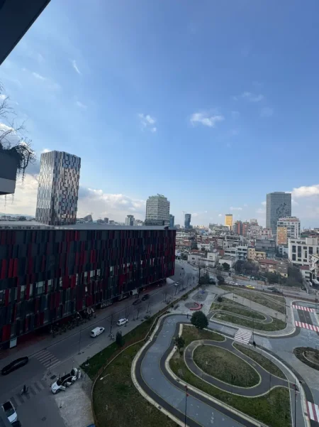 Tirane, jepet me qera zyre Kati 15, 173 m² 6.100 € (STADIUMI AIR ALBANIA)
