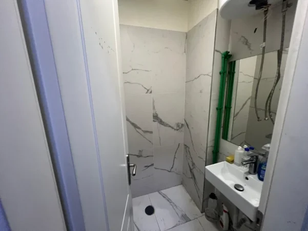 🏢 Jepen me Qera 2 Ambiente Biznesi   3300 euro