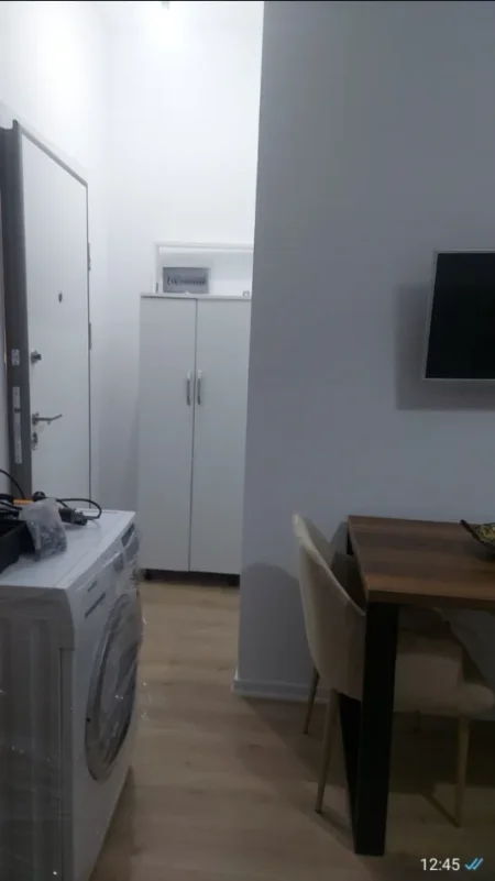 Tirane, jap me qera garsonier Kati 0, 28 m² 280 €