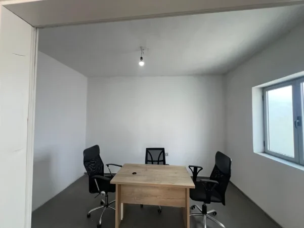 🏢 Jepet me Qera Ambient Biznesi ne Astir, 600 mije leke