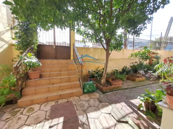 JEPET ME QERA SHTEPI PRIVATE 2 KATESHE , KOMBINAT