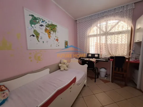 JEPET ME QERA SHTEPI PRIVATE 2 KATESHE , KOMBINAT