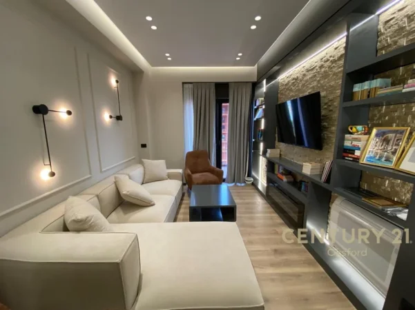 Tirane, jepet me qera apartament 1+1 Kati 12, 75 m² 1.000 € (rruga e kavajes)