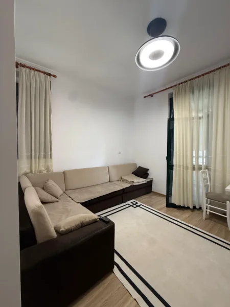 Tirane, jepet me qera apartament 2+1 Kati 3, (RRUGA E DURRESIT)
