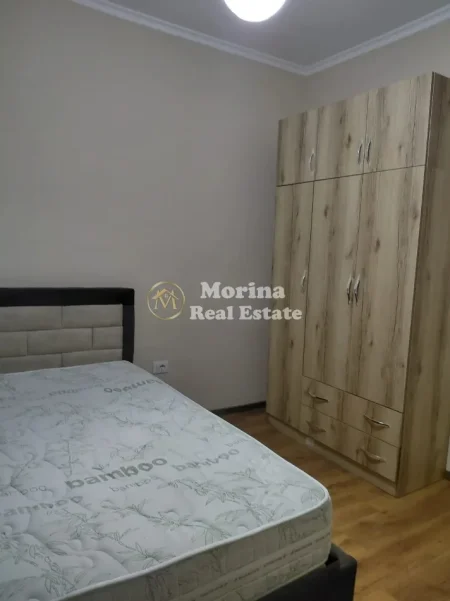 Tirane, jepet me qera apartament 2+1 Kati 3, 94 m² 550 € (Rruga 5 Maji)