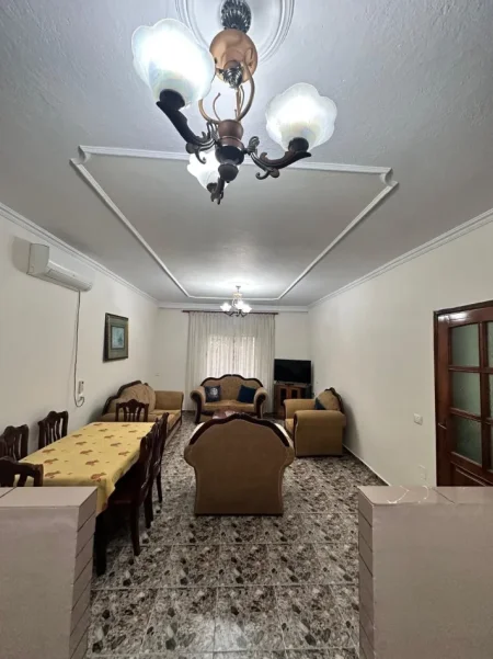 Tirane, jepet me qera apartament 1+1 , 68 m² 350 € (Astir)