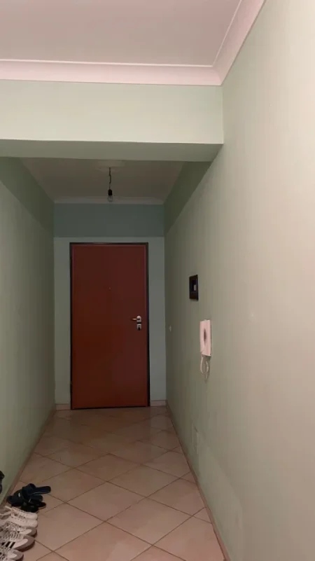 Tirane, jepet me qera apartament 1+1+Ballkon Kati 4, 70 m² 400 € 