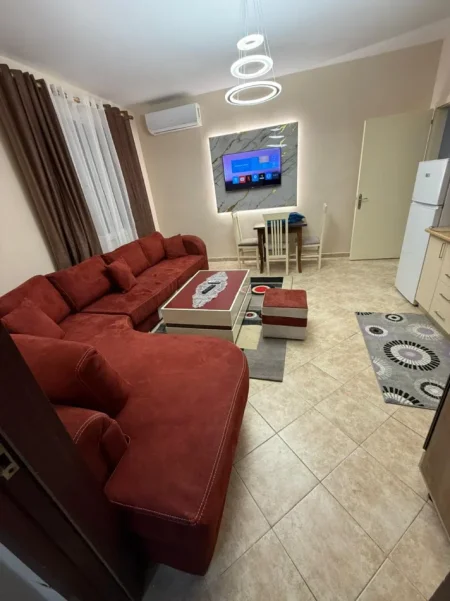 Tirane, jepet me qera apartament 2+1 Kati 6, 100 m² 470 € (Rruga Loni Ligori)