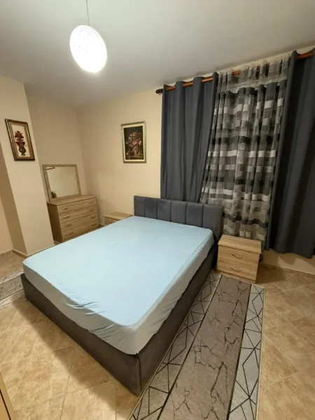 Tirane, jepet me qera apartament 2+1 Kati 6, 100 m² 470 € (Rruga Loni Ligori)