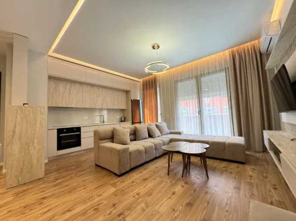 Tirane, jepet me qera apartament 1+1+Ballkon Kati 3, 80 m² 800 € (Delijorgji)