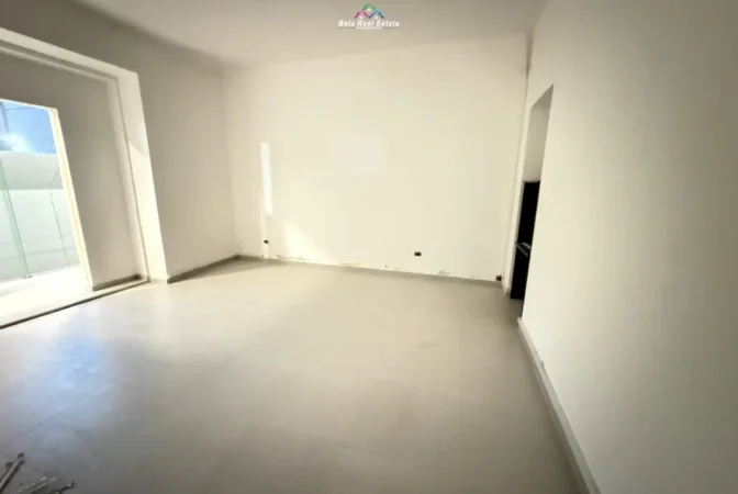 Tirane, jepet me qera zyre Kati 1, 230 m² 3.120 € (sheshi willson)