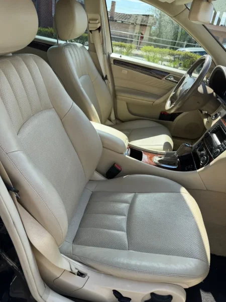 Tirane, shitet Mercedes Benz Benzin+Gaz, e zeze automatik Klima 238 km 5.400 €
