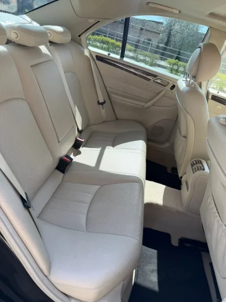 Tirane, shitet Mercedes Benz Benzin+Gaz, e zeze automatik Klima 238 km 5.400 €