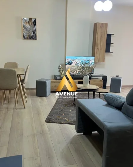 Tirane, jepet me qera apartament 1+1 Kati 4, 68 m² 700 € (Rruga Kavajes Perball Deliorgjit)