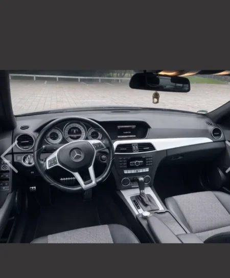 🇨🇭 Durres,  Mercedes-Benz Nafte,e zeze automatik viti 2013. 7500 €  i diskutueshem🇨🇭 .