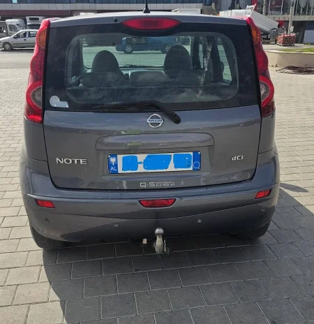 Tirane, shitet makine Nissan | Note Nafte, gri metalizato manuale Kondicioner 249 km 3.600 €
